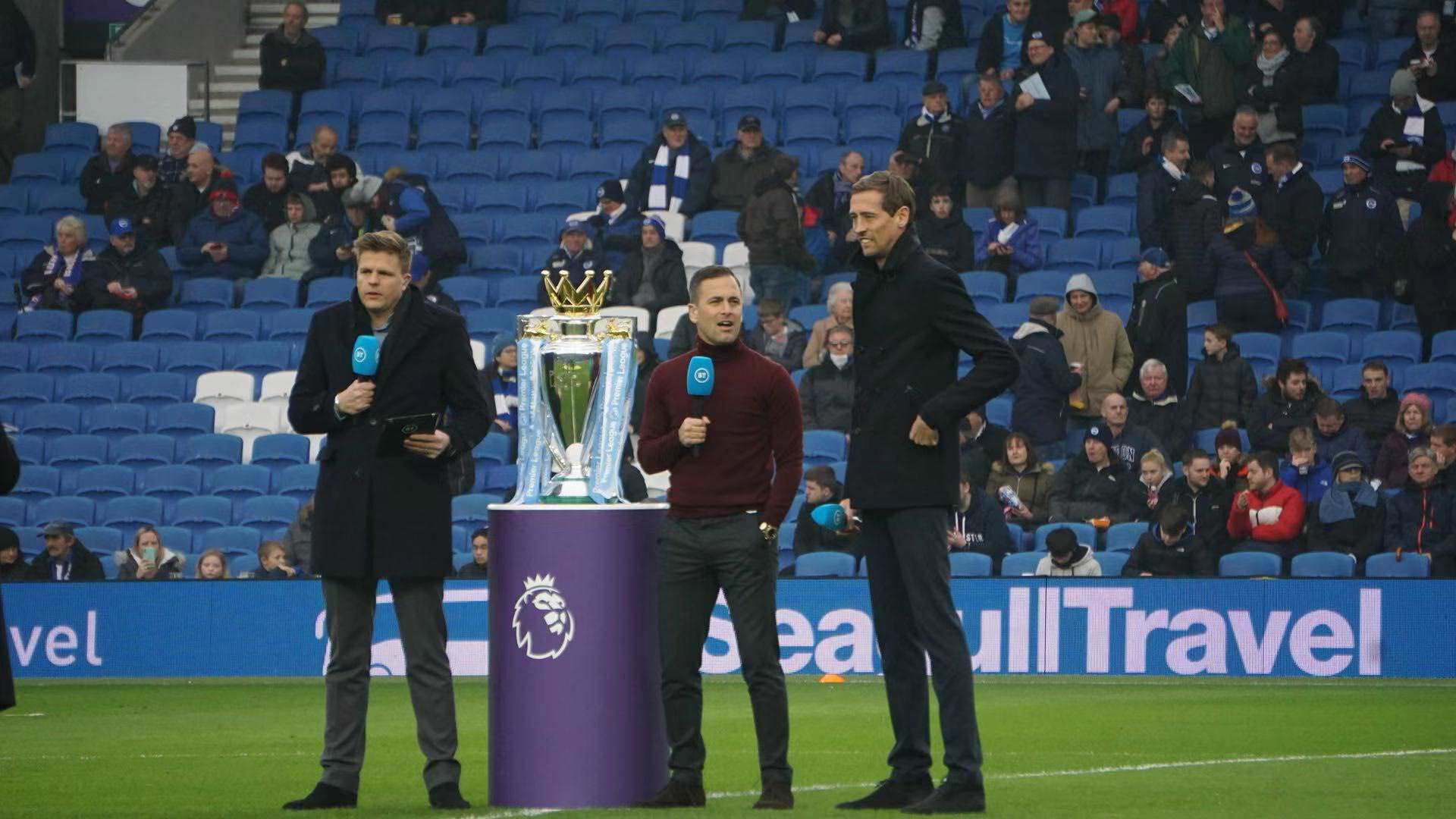 以一记头球 以一记头球